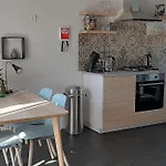 Geschakelde Recreatiewoning Met Omheinde Tuin