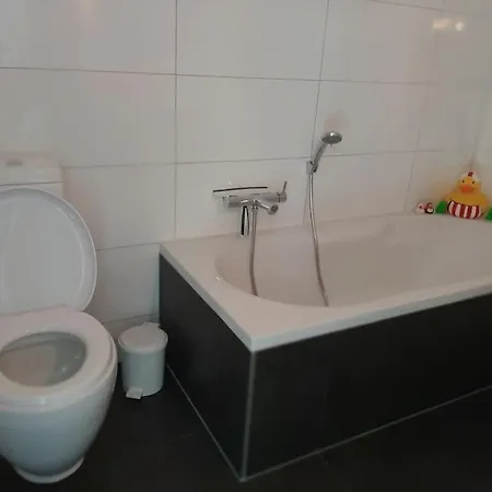 Casa vacanze Geschakelde Recreatiewoning Met Omheinde Tuin Posterholt