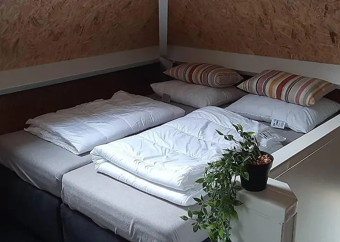 Ferienhaus Geschakelde Recreatiewoning Met Omheinde Tuin *